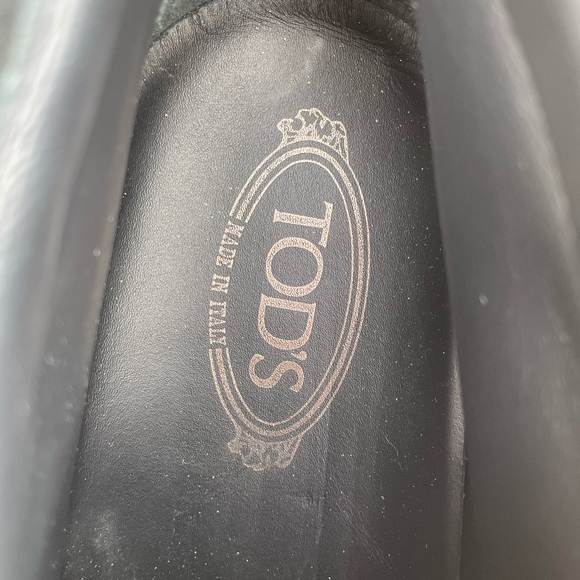 Tod’s black suede boots - Picture 6 of 12